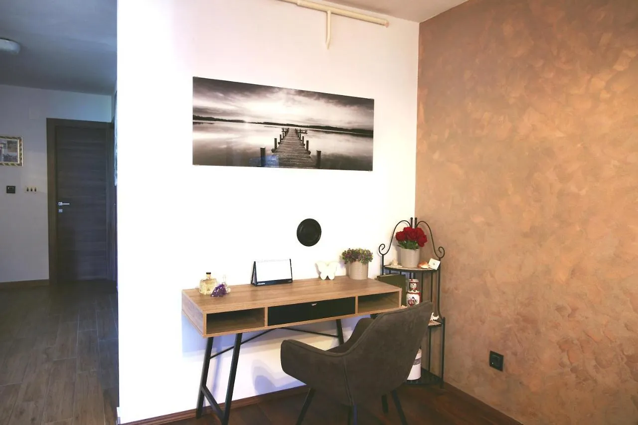 Apartment Grbin Πούλα